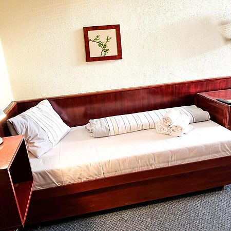 Reva Hotel ยันสแก ลาสเนีย ภายนอก รูปภาพ
